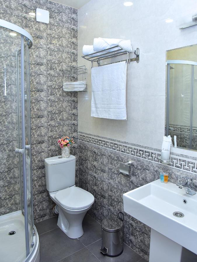 Hotel Tbilisi Mare Esterno foto