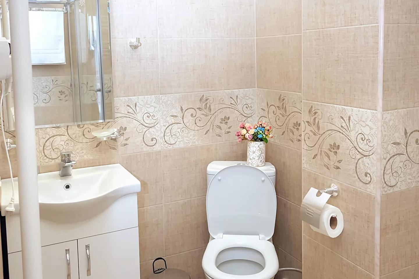 Hotel Tbilisi Mare Esterno foto