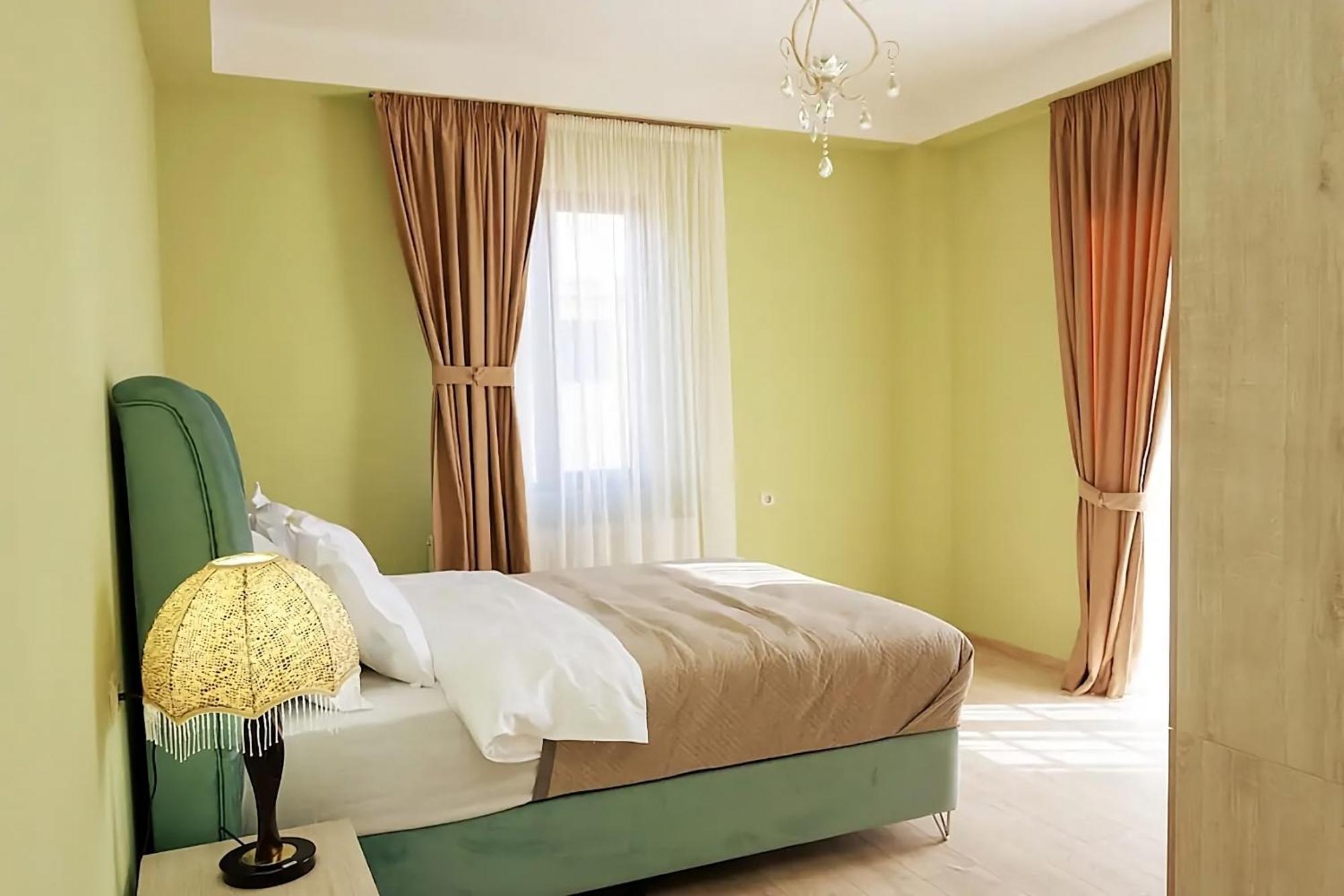 Hotel Tbilisi Mare Esterno foto