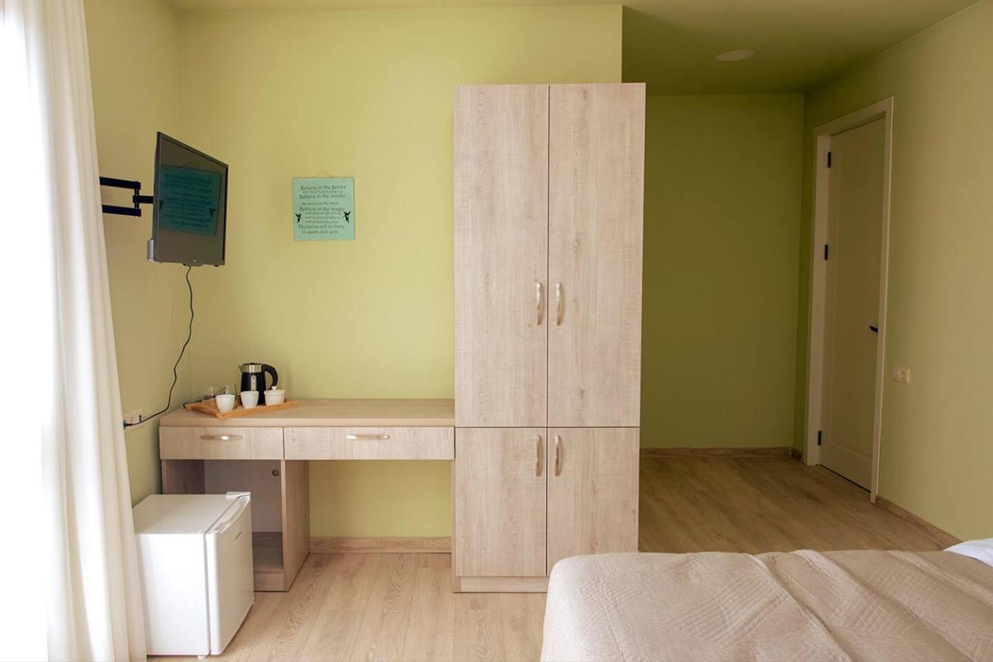 Hotel Tbilisi Mare Esterno foto