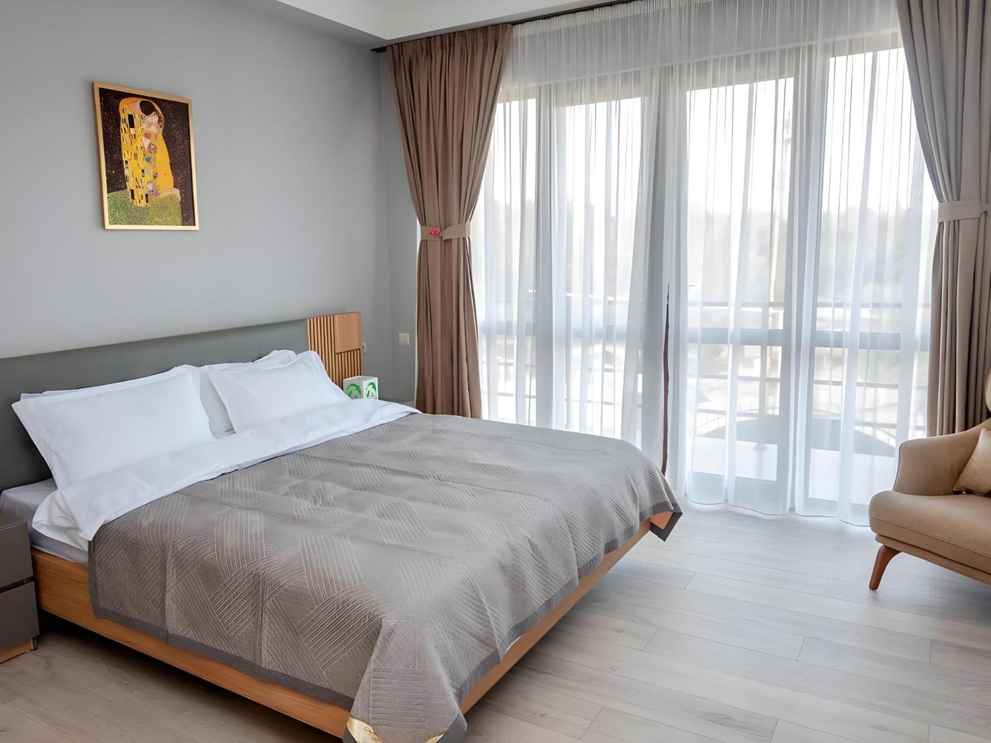 Hotel Tbilisi Mare Esterno foto